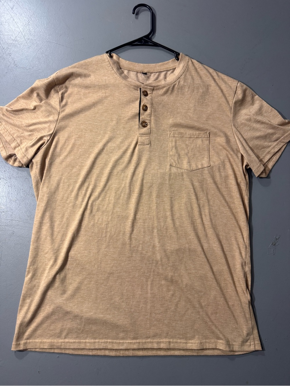 Men's Short Sleeve Henley Pocket Tee - Tan